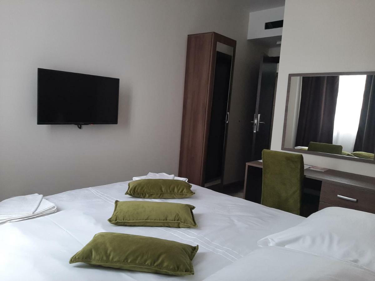 Hotel Usce ชาบาซ ภายนอก รูปภาพ