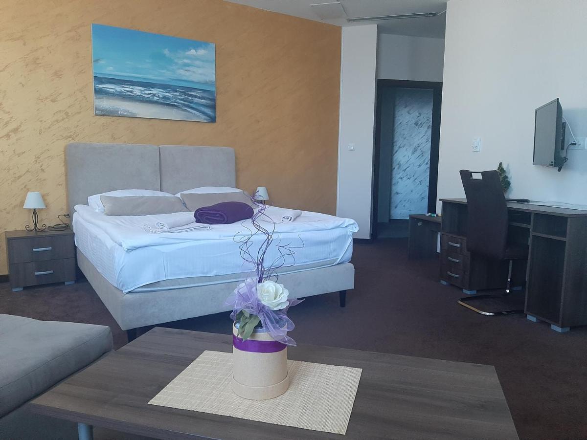 Hotel Usce ชาบาซ ภายนอก รูปภาพ